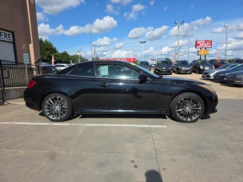 Used 2011 INFINITI G37 Convertible w/ Premium Pkg RWD image 4