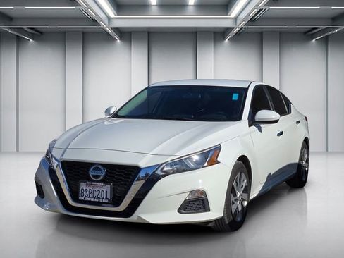 Used 2020 Nissan Altima 2.5 S FWD image 3