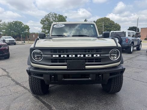 Used 2025 Ford Bronco Big Bend w/ Black Diamond Package AWD/4WD image 4
