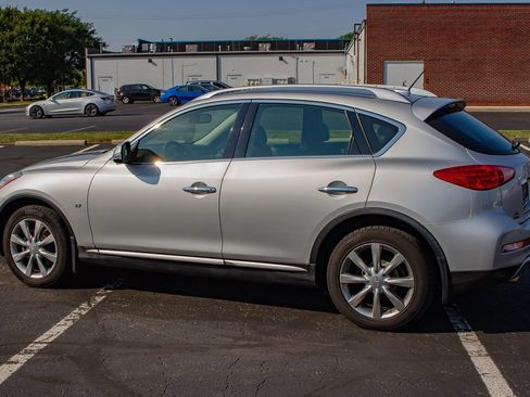 Used 2016 INFINITI QX50 AWD w/ Premium Plus Package image 6