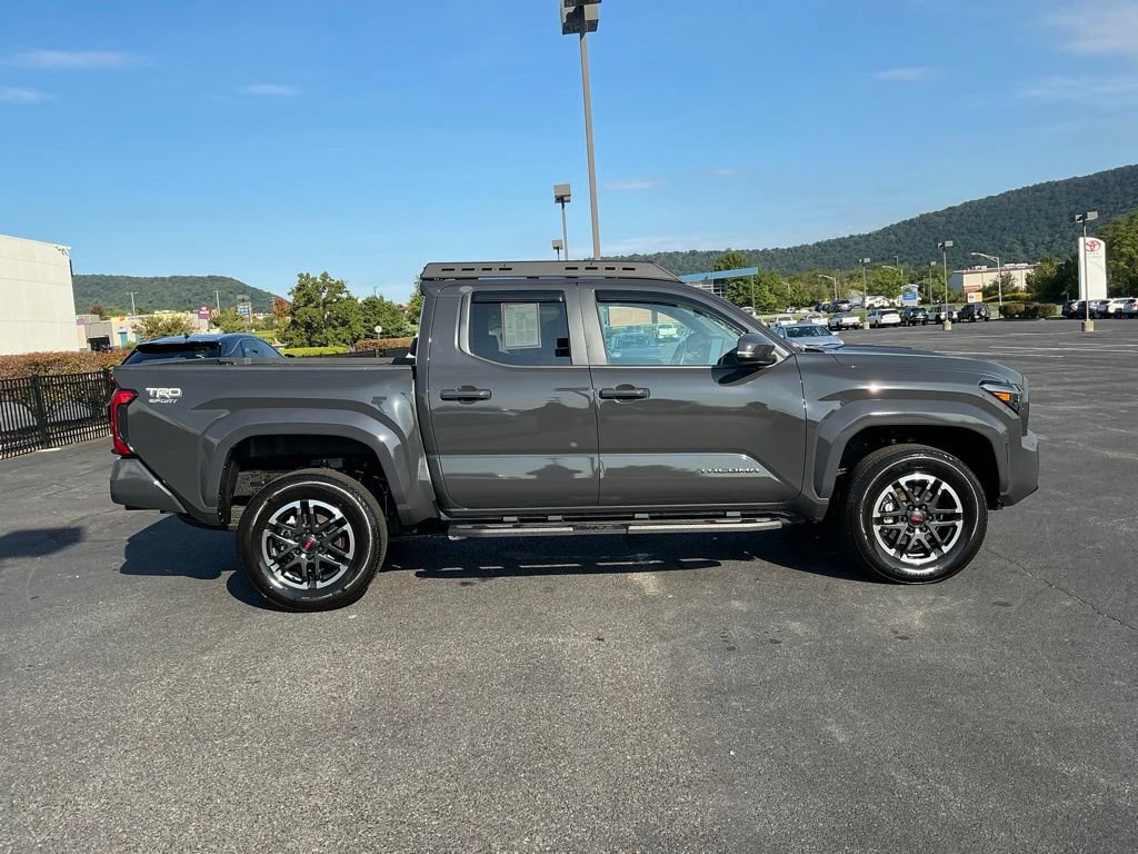 Certified 2024 Toyota Tacoma TRD Sport w/ TRD Sport Upgrade Package AWD/4WD image 4