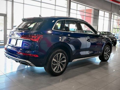 Used 2023 Audi Q5 2.0T Premium w/ Convenience Package AWD/4WD image 5