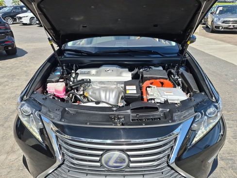 Used 2017 Lexus ES 300h w/ Navigation System Package FWD image 13