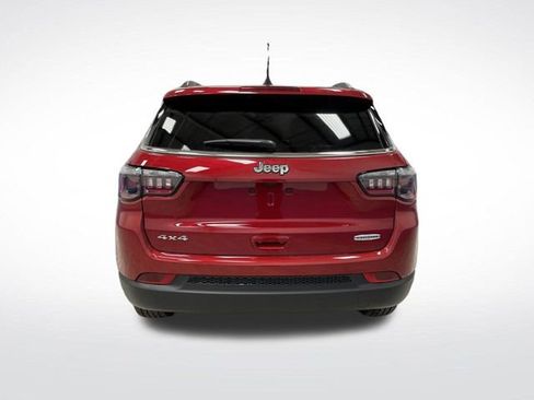 New 2025 Jeep Compass Latitude w/ Sun & Sound Group image 13