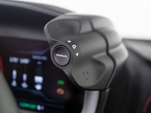 New 2024 McLaren 750S Spider image 25