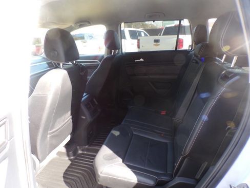 Used 2021 Volkswagen Atlas SE image 11