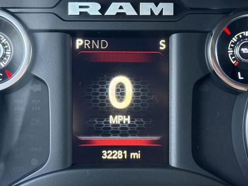 Used 2022 RAM 2500 Big Horn w/ Cold Weather Group image 11