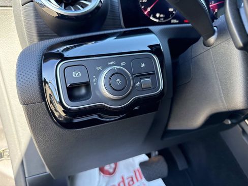 Used 2024 Mercedes-Benz CLA 250 4MATIC image 32