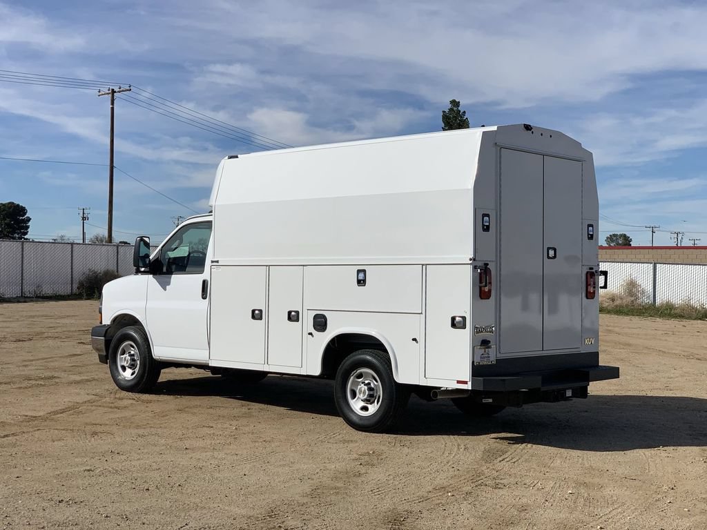 New 2026 Chevrolet Express 3500 w/ Power Convenience Package RWD image 6