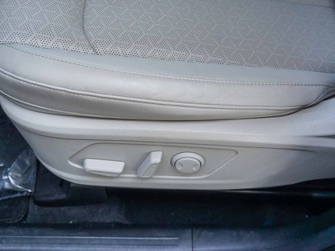 Used 2021 Kia Sorento SX image 19