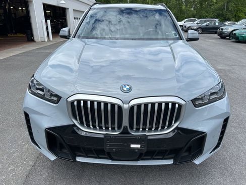 Used 2025 BMW X5 xDrive50e w/ M Sport Package AWD/4WD image 9
