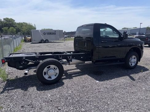 Used 2024 RAM 3500 Tradesman AWD/4WD image 6