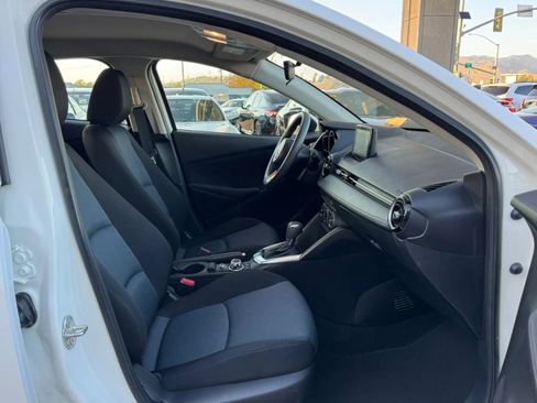 Used 2019 Toyota Yaris LE FWD image 11