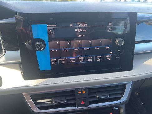 New 2025 Volkswagen Taos SE image 23