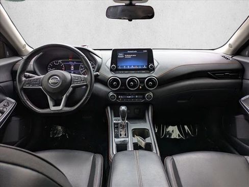 Used 2022 Nissan Sentra SR w/ SR Premium Package image 14