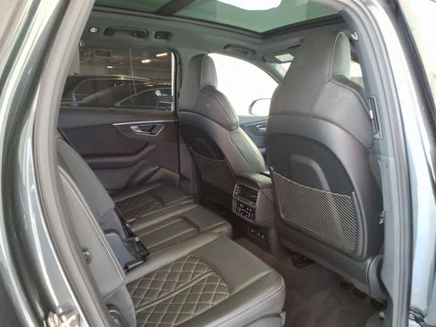 Used 2023 Audi SQ7 Prestige w/ Prestige Package AWD/4WD image 22