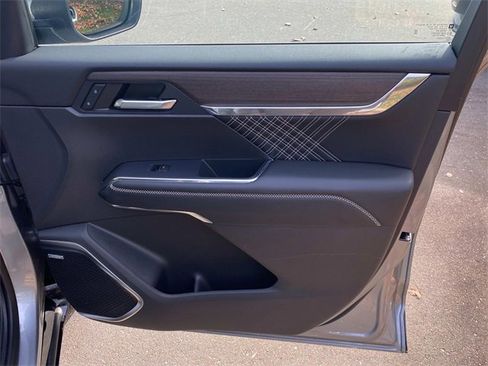 Used 2024 GMC Acadia Denali image 37