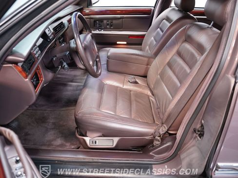Used 1995 Cadillac De Ville Sedan FWD image 29