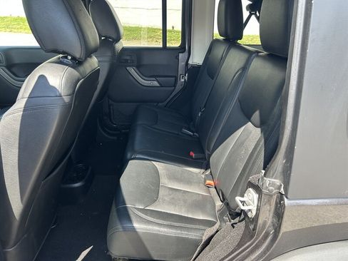 Used 2016 Jeep Wrangler Unlimited Sport w/ Quick Order Package 24S AWD/4WD image 9