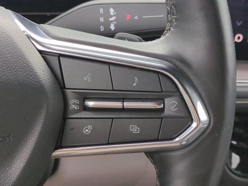 Used 2025 Chevrolet Suburban Premier AWD/4WD image 24