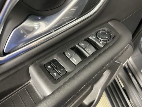 Certified 2024 GMC Yukon AT4 w/ AT4 Premium Package AWD/4WD image 25