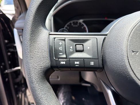 Certified 2024 Nissan Rogue S FWD image 19
