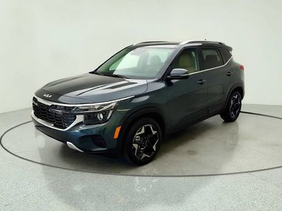 Certified 2025 Kia Seltos EX w/ EX Sunroof Package