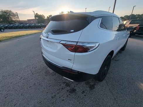 Used 2023 Buick Enclave Essence w/ Sport Touring Edition FWD image 6