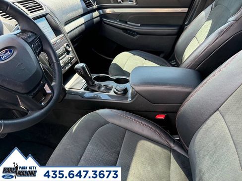Used 2019 Ford Explorer XLT w/ Equipment Group 202A AWD/4WD image 24