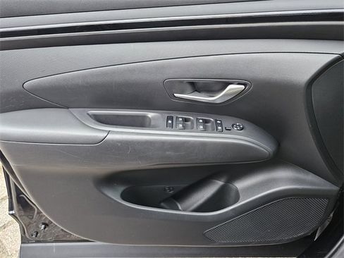 Used 2024 Hyundai Tucson SE image 27