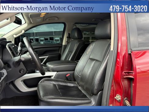 Used 2019 Nissan Titan PRO-4X w/ Pro-4x Convenience Package image 10
