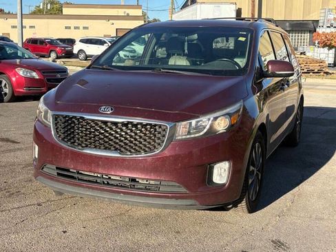 Used 2016 Kia Sedona SX image 3