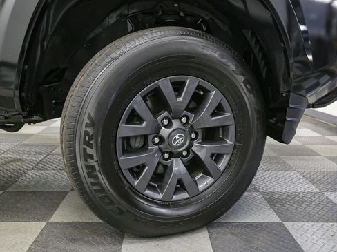 Used 2023 Toyota Tacoma SR5 AWD/4WD image 16