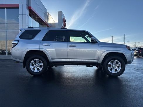 Certified 2019 Toyota 4Runner SR5 Premium image 8