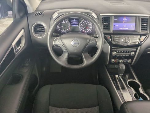 Used 2018 Nissan Pathfinder SV w/ Cargo Package image 18