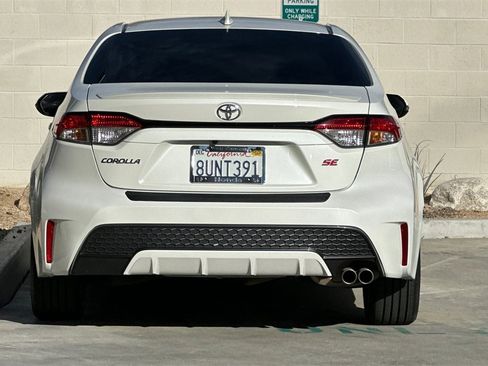 Used 2021 Toyota Corolla SE w/ Carpet Mat Package (TMS) image 8