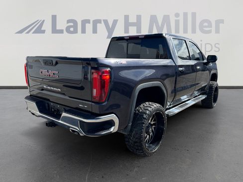 Used 2023 GMC Sierra 1500 SLT w/ SLT Premium Package image 5