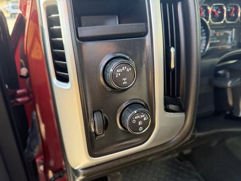 Used 2017 GMC Sierra 1500 SLE w/ SLE Value Package image 16