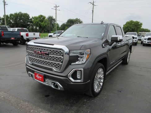 Used 2019 GMC Sierra 1500 Denali w/ Denali Ultimate Package AWD/4WD image 11