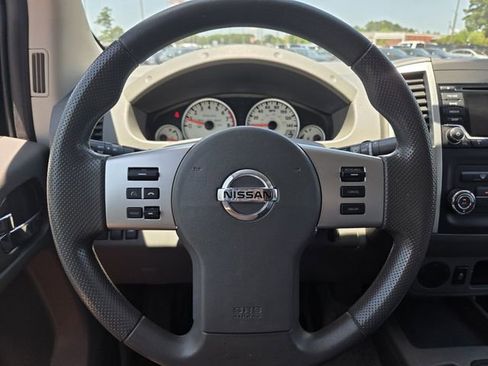 Used 2018 Nissan Frontier SV RWD image 20