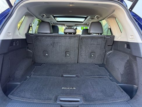 Certified 2023 Nissan Rogue Platinum image 9
