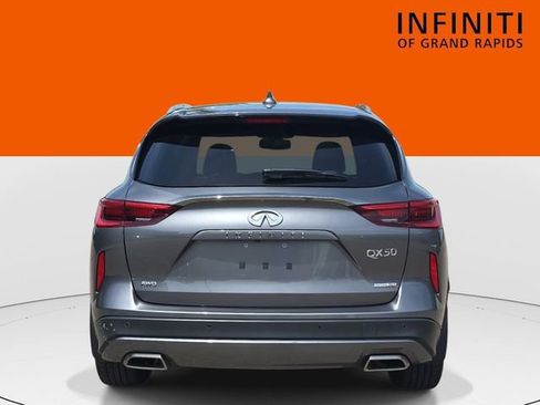 Used 2020 INFINITI QX50 Essential w/ Edition 30 Package AWD/4WD image 6