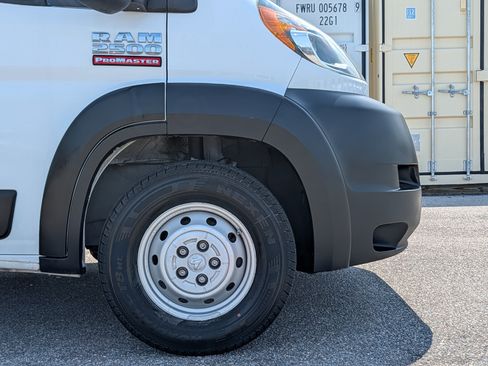 Used 2019 RAM ProMaster 2500 FWD image 11