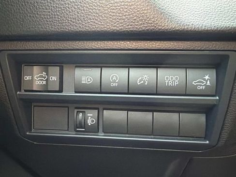 Used 2024 Toyota Tundra SR5 w/ SR5 Convenience Package AWD/4WD image 23