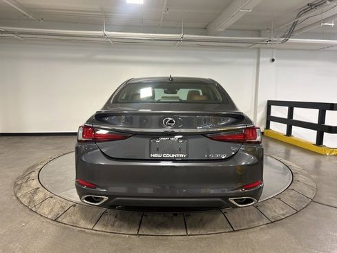 Used 2025 Lexus ES 350 w/ Premium Package image 7