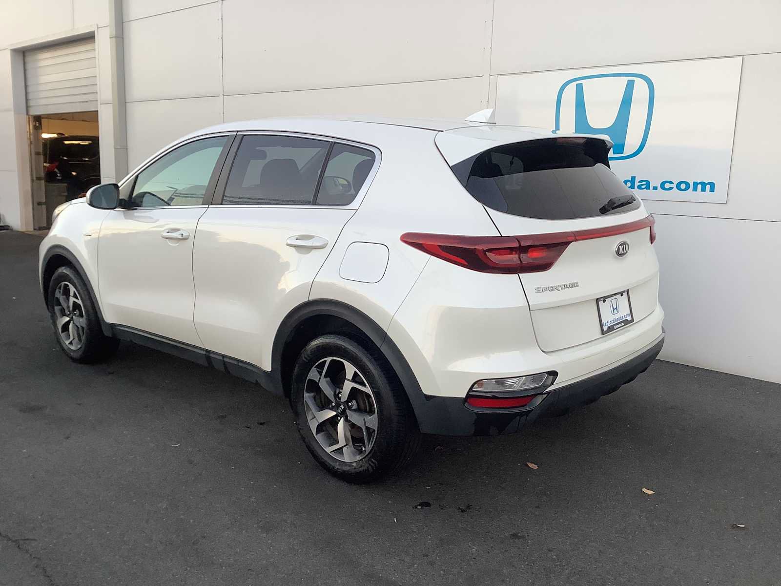 Used 2021 Kia Sportage LX AWD/4WD image 4