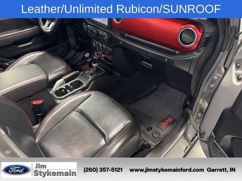 Used 2021 Jeep Wrangler Unlimited Rubicon w/ Uconnect 4C Nav & Sound Group AWD/4WD image 31