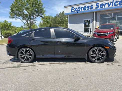 Used 2020 Honda Civic Sport image 11