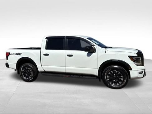 Used 2021 Nissan Titan PRO-4X w/ Off Road Protection Package AWD/4WD image 14