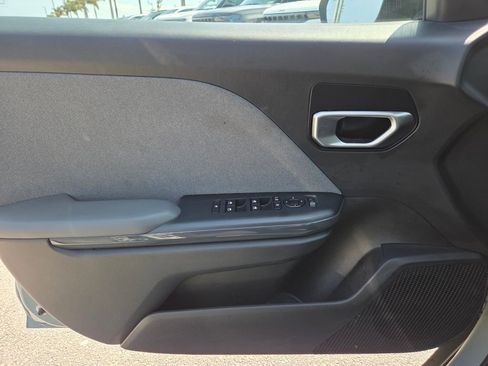Used 2025 Kia K4 EX FWD image 23